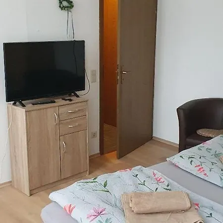 Am Kuhrpark Mit Balkon Und Parkplatz *