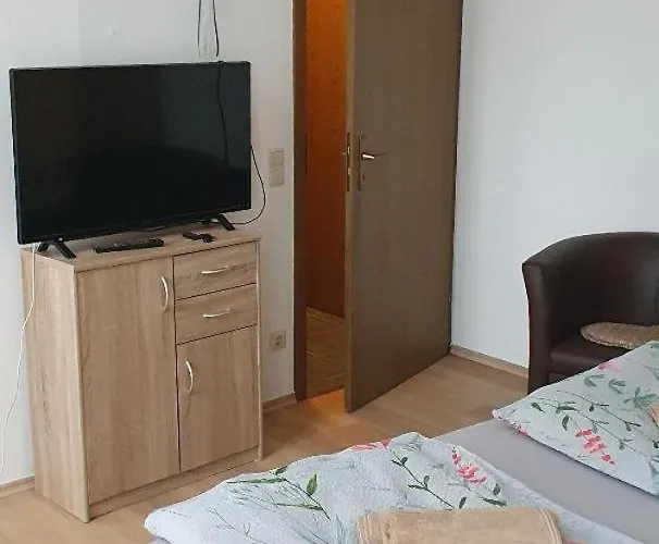 Am Kuhrpark Mit Balkon Und Parkplatz *